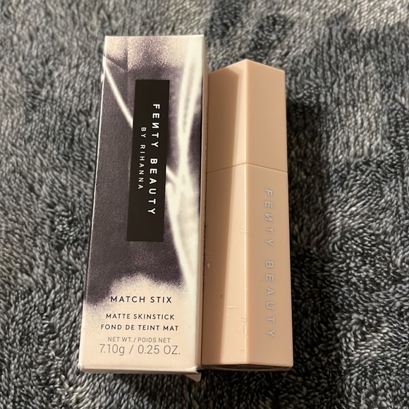 Fenty Truffle Match Stix Matte Contour Skinstick - Picture 5 of 6